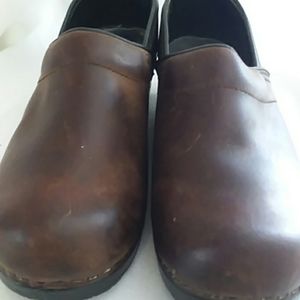 Dansko Brown Leather Clogs Womens Size 39 US 8.5 -
